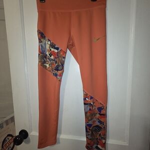 Nike Orange Patterned Leggings for Active Wear #405